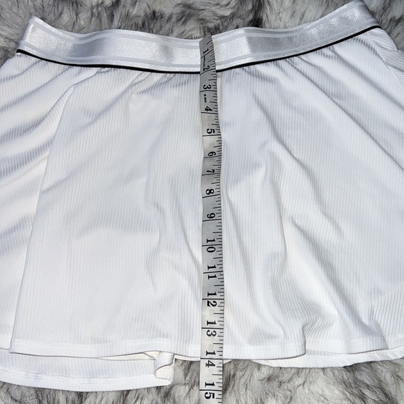 White Nike tennis skirt - Picture 8 of 10